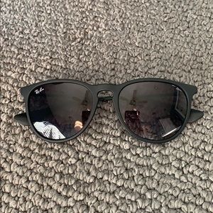 Matte black Erica Ray-Bans
